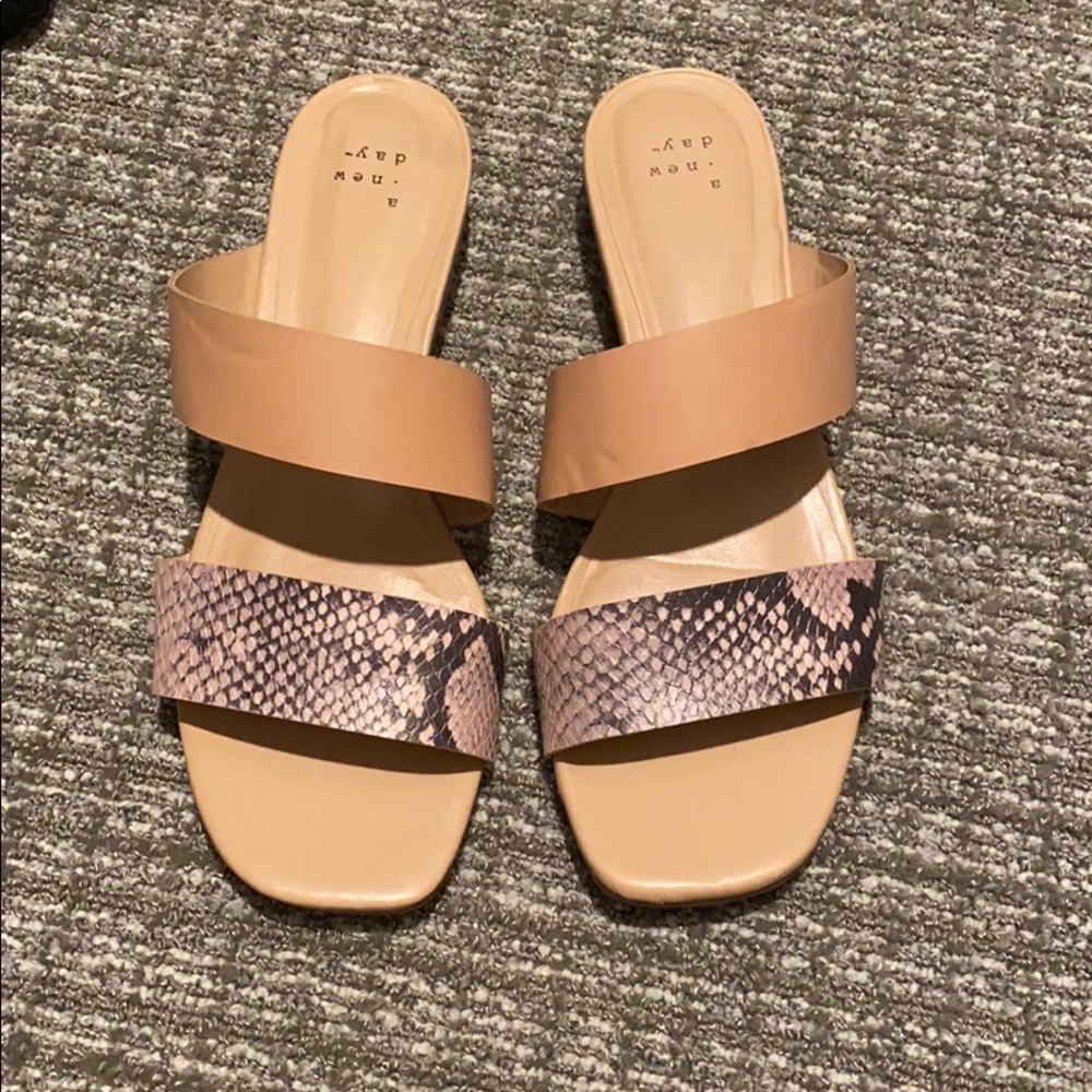 Snakeskin print sandals